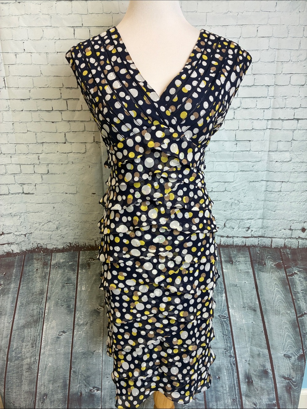 Adrianna Papell Cocktail Dress Tiered Ruffle Navy Blue Dot Pattern Sleeveless 10
